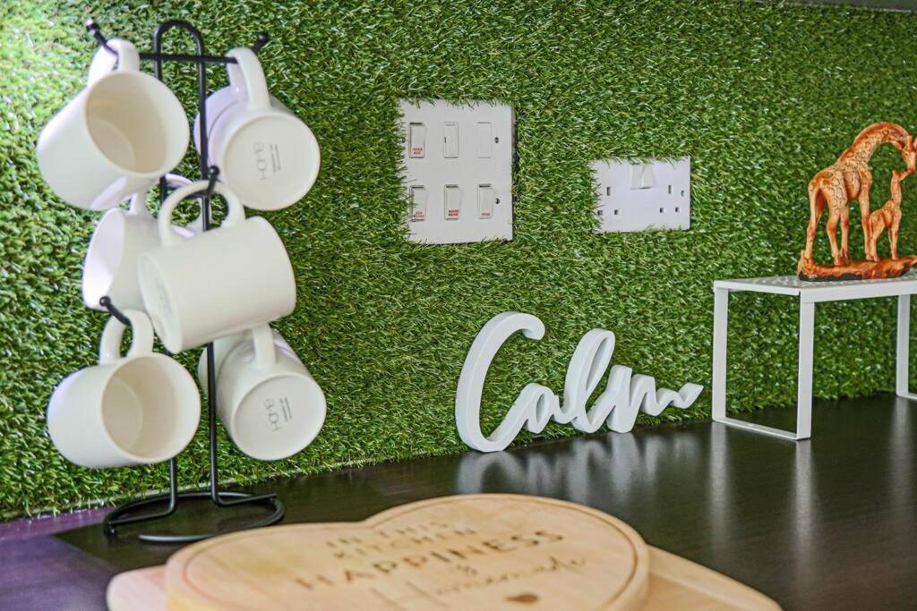Holiday home Stylish House With Smart Tvs And Netflix, Fast Wifi, Free Parking And Garden By Yoko Milton Keynes